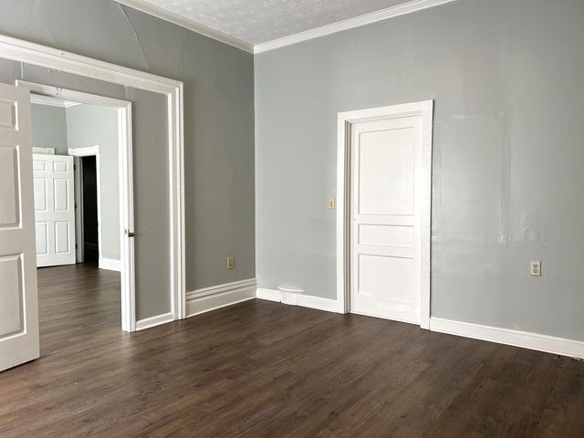 130 E Broadway Street, Winchester, KY 40391