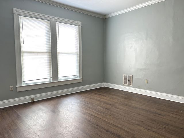 130 E Broadway Street, Winchester, KY 40391