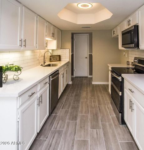 4023 W GRISWOLD Road, Phoenix, AZ 85051
