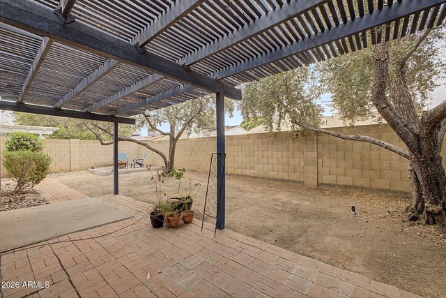 4023 W GRISWOLD Road, Phoenix, AZ 85051