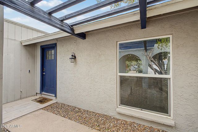 4023 W GRISWOLD Road, Phoenix, AZ 85051