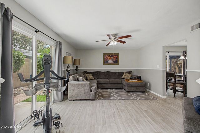 4023 W GRISWOLD Road, Phoenix, AZ 85051