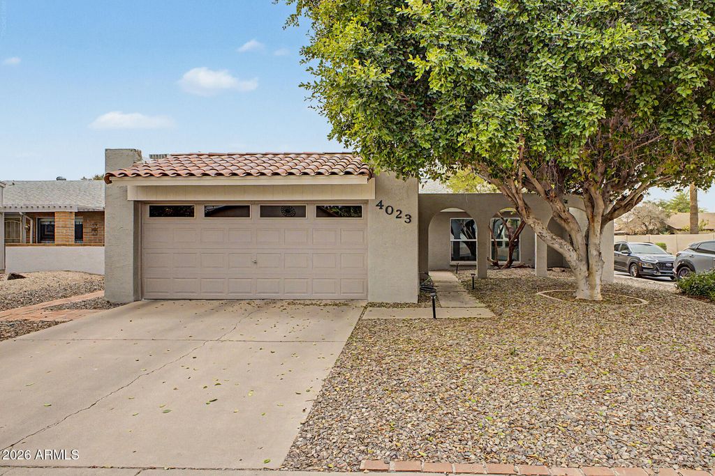 4023 W GRISWOLD Road, Phoenix, AZ 85051