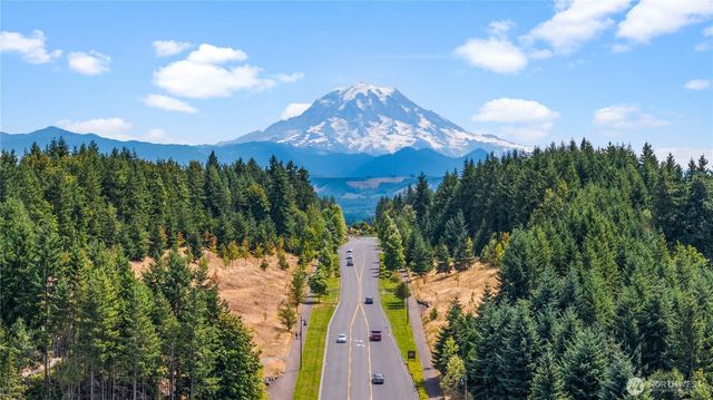 15215 182nd Avenue E, Bonney Lake, WA 98391