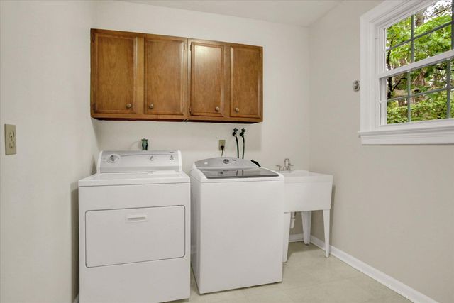 470 WOODCREST DR, Mechanicsburg, PA 17050