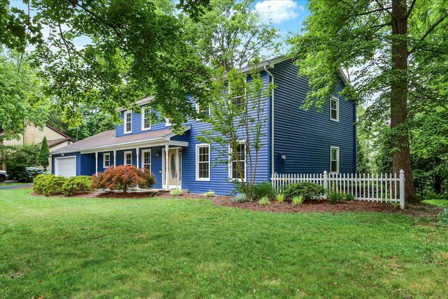 470 WOODCREST DR, Mechanicsburg, PA 17050