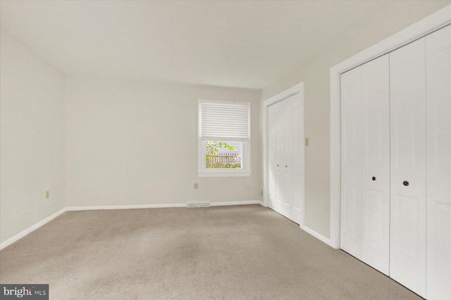 470 WOODCREST DR, Mechanicsburg, PA 17050