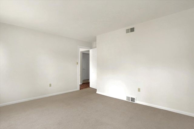 470 WOODCREST DR, Mechanicsburg, PA 17050