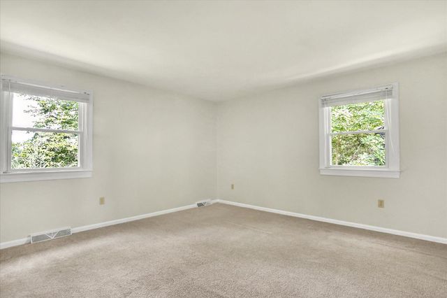 470 WOODCREST DR, Mechanicsburg, PA 17050