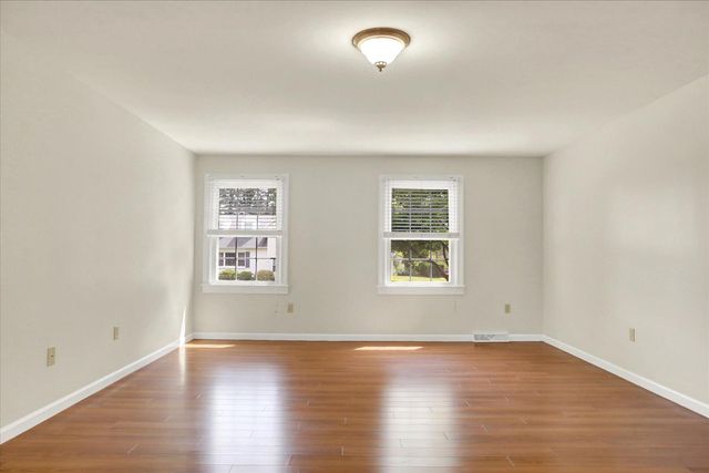 470 WOODCREST DR, Mechanicsburg, PA 17050
