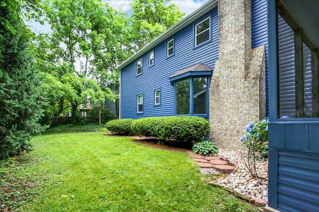 470 WOODCREST DR, Mechanicsburg, PA 17050