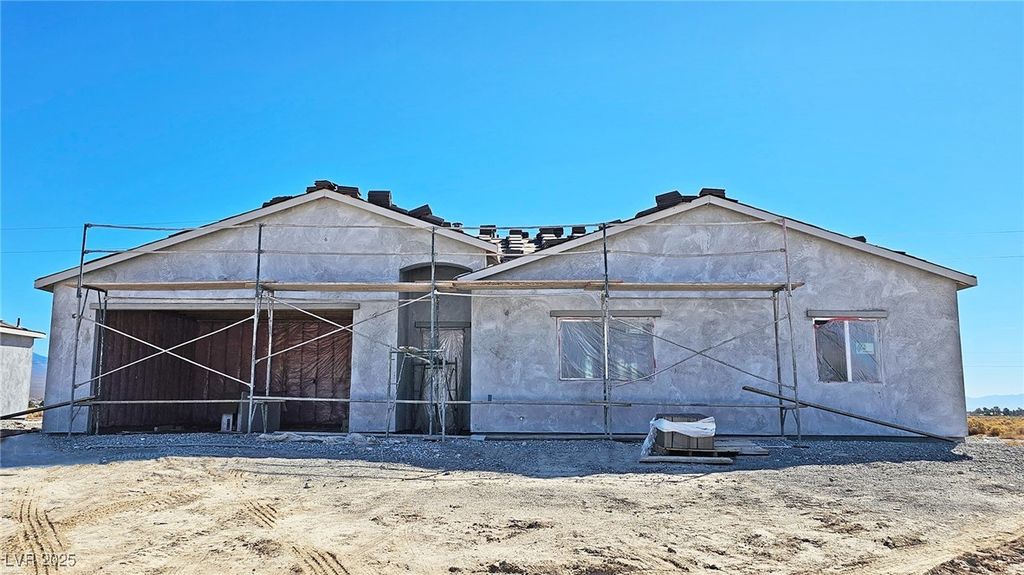 601 Nikki Way, Pahrump, NV 89060