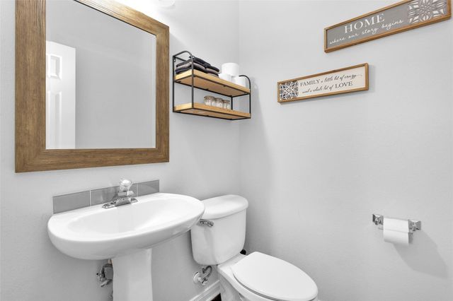 1908 Hunnington Drive, Conroe, TX 77303