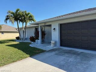 2321 SE 5th CT, Cape Coral, FL 33990