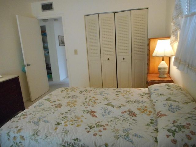 3322 Cynthia Lane 106, Lake Worth Beach, FL 33461