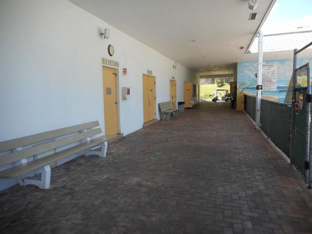 3322 Cynthia Lane 106, Lake Worth Beach, FL 33461