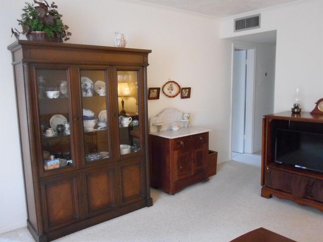 3322 Cynthia Lane 106, Lake Worth Beach, FL 33461