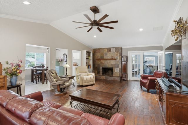 2001 Statler Drive, Carrollton, TX 75007