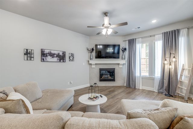 356 Greenbriar Road, Little Elm, TX 75068