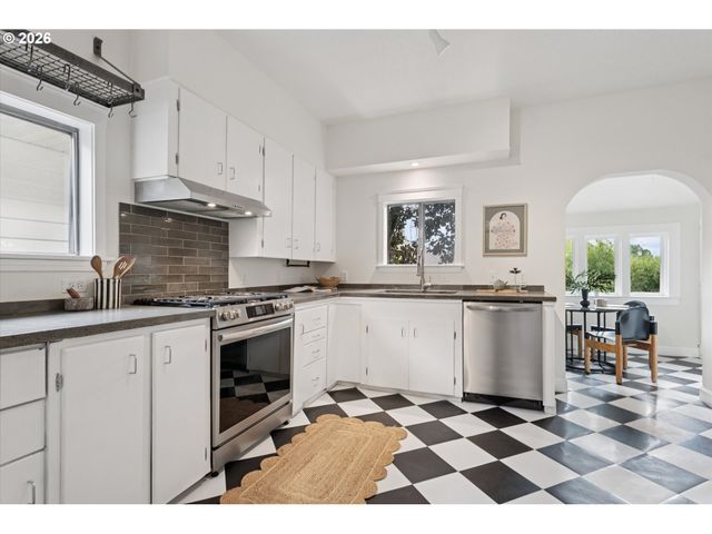 1415 Se 50TH Ave, Portland, OR 97215