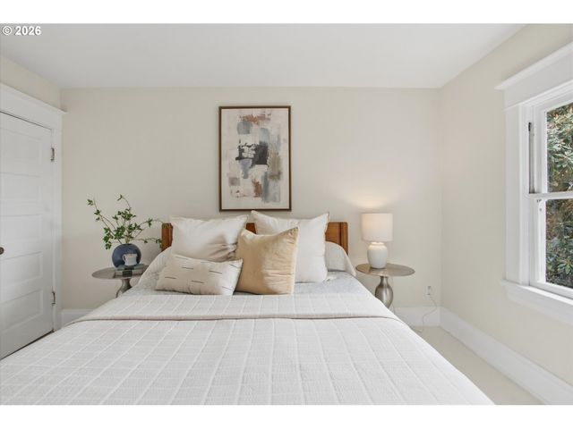 1415 Se 50TH Ave, Portland, OR 97215