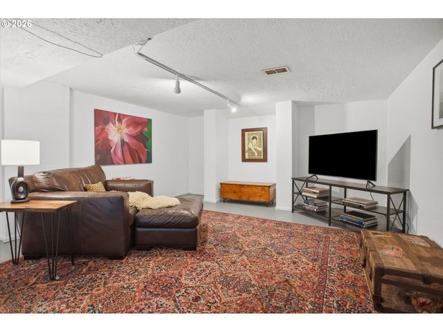 1415 Se 50TH Ave, Portland, OR 97215