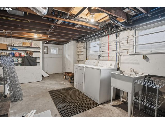 1415 Se 50TH Ave, Portland, OR 97215