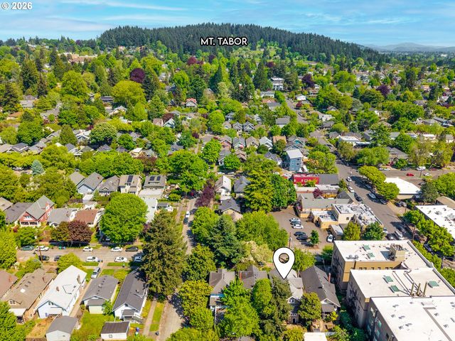 1415 Se 50TH Ave, Portland, OR 97215