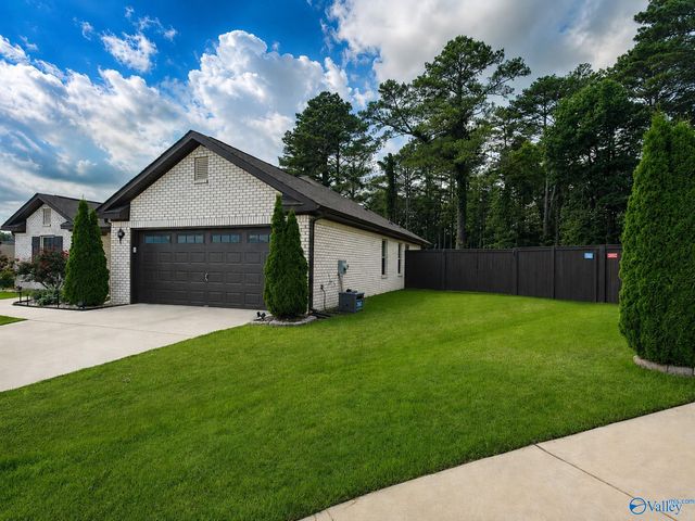 108 Umbra Circle, Huntsville, AL 35811