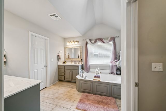 1708 E Fargo Street, Broken Arrow, OK 74012