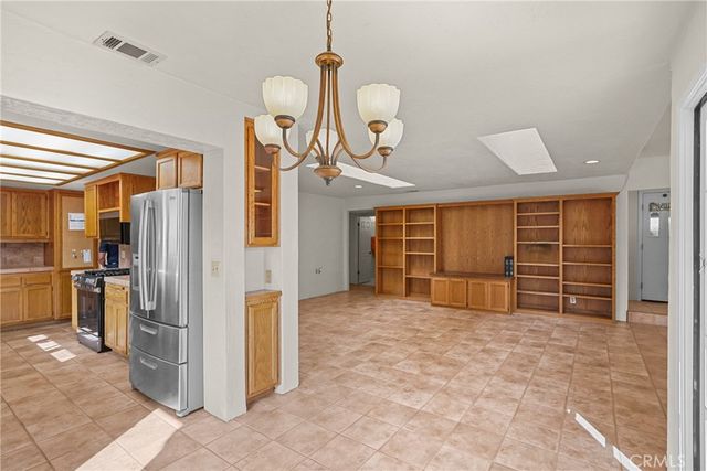 914 S McClelland, Santa Maria, CA 93454