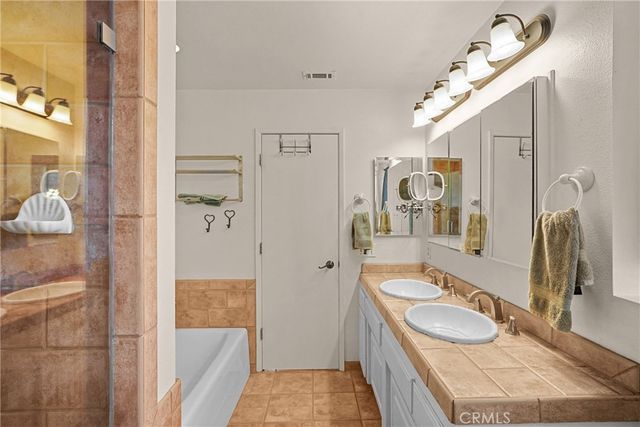 914 S McClelland, Santa Maria, CA 93454