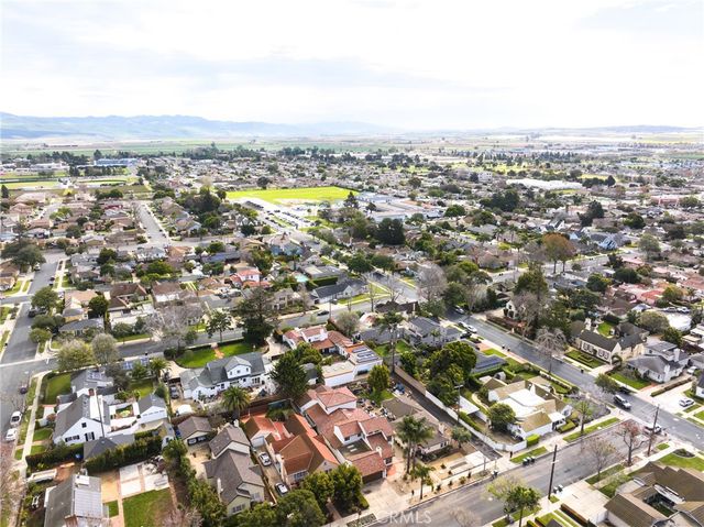 914 S McClelland, Santa Maria, CA 93454