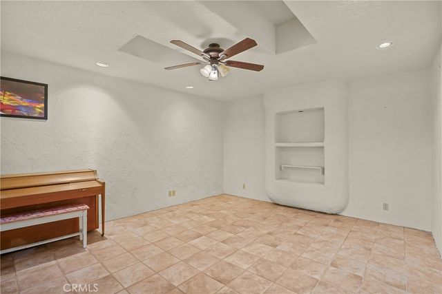 914 S McClelland, Santa Maria, CA 93454