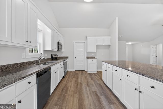 138 Airport Road 14, Canon, GA 30520