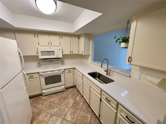 253 S WILDERNESS POINT 14B, Casselberry, FL 32707
