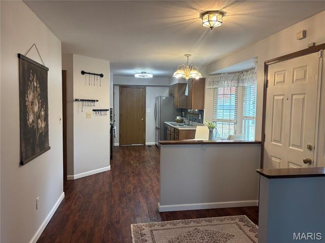 3115 Autumn Trace Drive, Maryland Heights, MO 63043