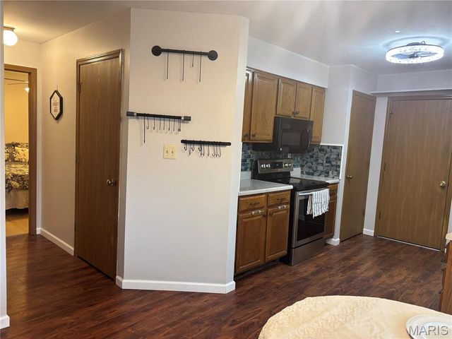 3115 Autumn Trace Drive, Maryland Heights, MO 63043