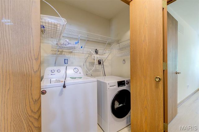 3115 Autumn Trace Drive, Maryland Heights, MO 63043