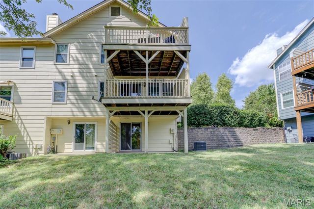 3115 Autumn Trace Drive, Maryland Heights, MO 63043