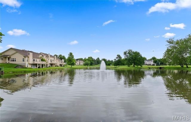 3115 Autumn Trace Drive, Maryland Heights, MO 63043