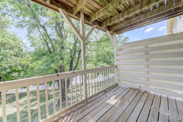 3115 Autumn Trace Drive, Maryland Heights, MO 63043