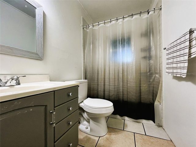 121 MARIS COURT, Lakeland, FL 33809