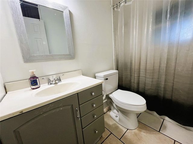 121 MARIS COURT, Lakeland, FL 33809