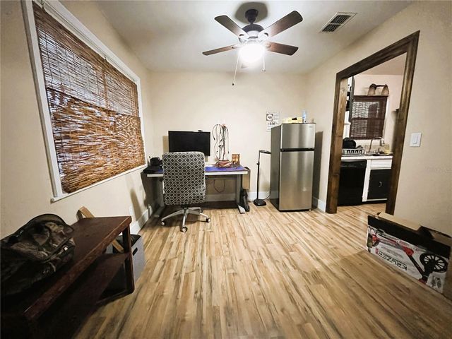 121 MARIS COURT, Lakeland, FL 33809