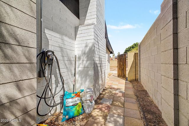 5919 S JENTILLY Lane, Tempe, AZ 85283