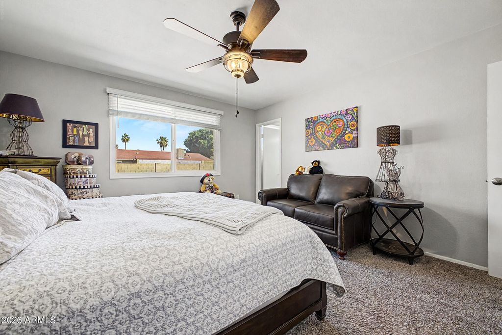Image 13 of property listing at 5919 S JENTILLY Lane, Tempe, AZ 85283