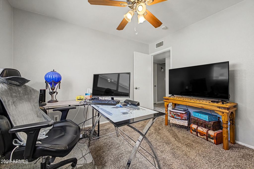 Image 20 of property listing at 5919 S JENTILLY Lane, Tempe, AZ 85283
