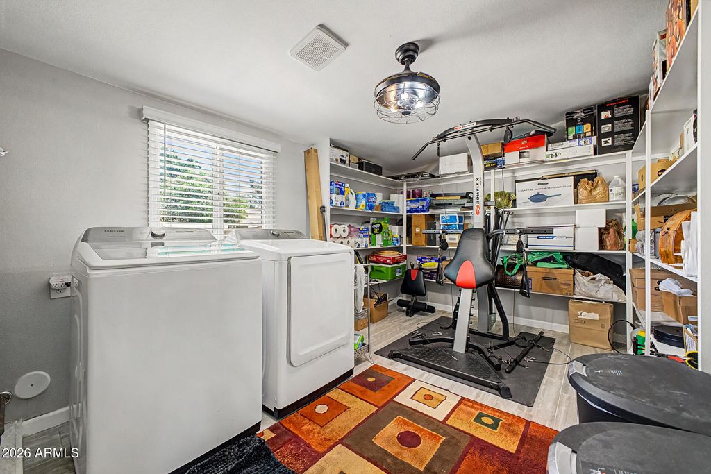 Image 25 of property listing at 5919 S JENTILLY Lane, Tempe, AZ 85283