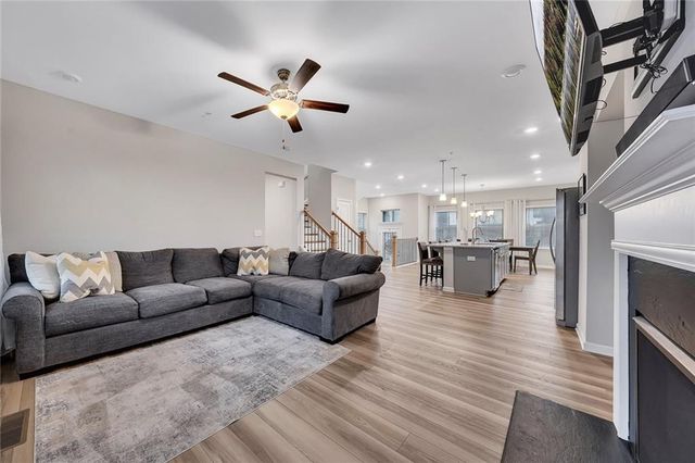 270 Commons Avenue, Woodstock, GA 30188